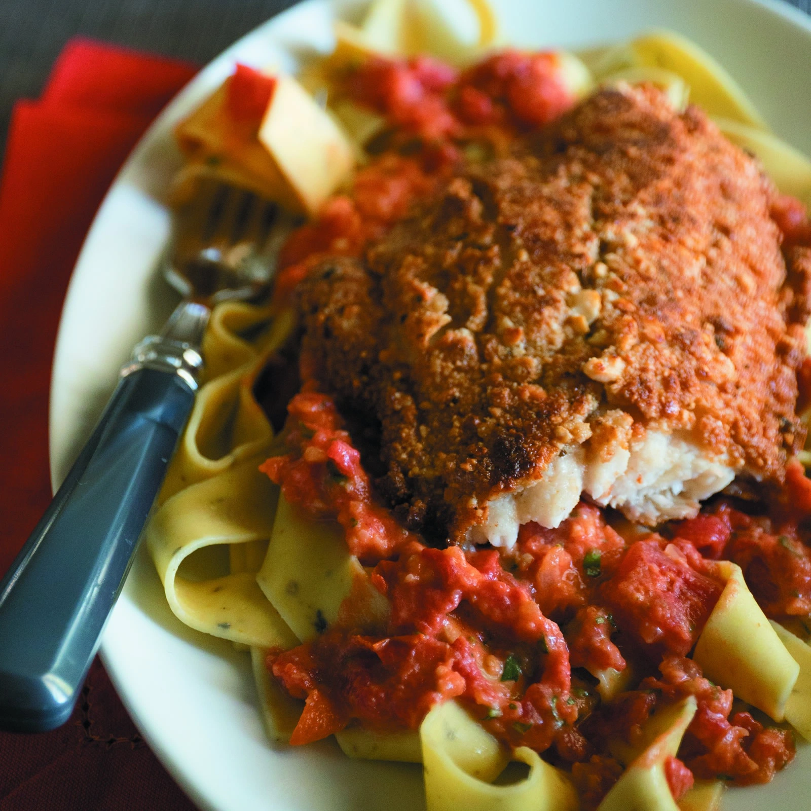 Cashew-Crusted Catfish with Tomato Basil Cream – TCI